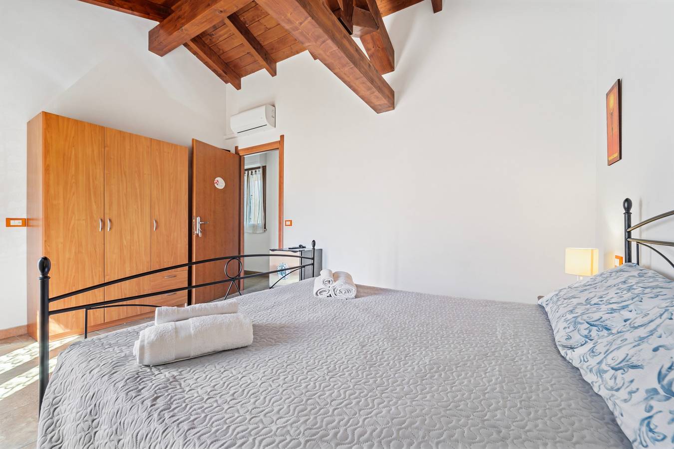 Zimmer 'Ibisco Teulada' mit gemeinsamer Terrasse, Wi-Fi und Klimaanlage in Teulada, Cagliari Provinz