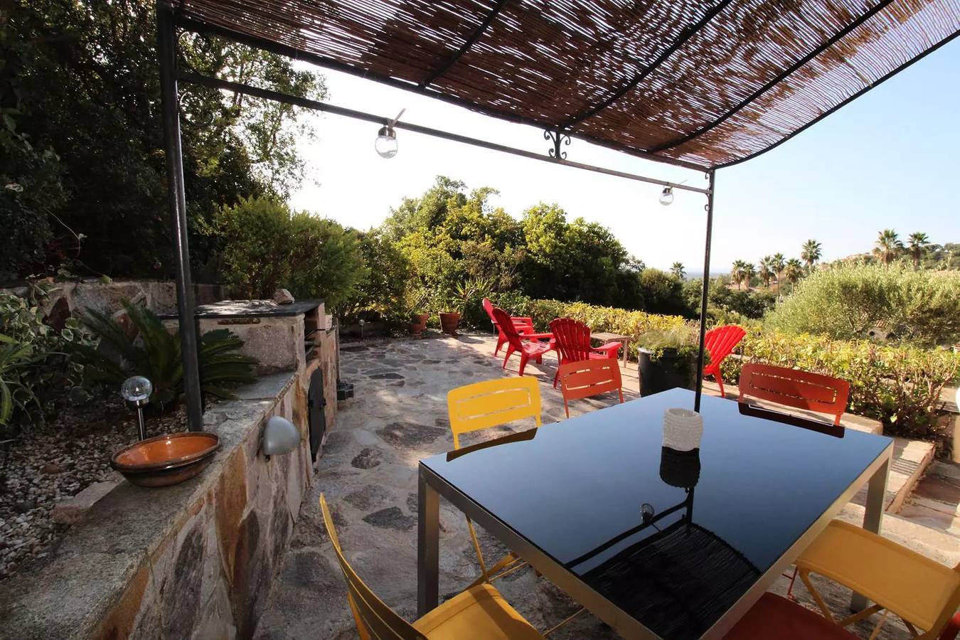 Villa climatisée pour 6 personnes avec piscine privée dans le Domaine de Valcros à La Londe-les-Maures in La Londe-les-Maures, Côte méditerranéenne (France)