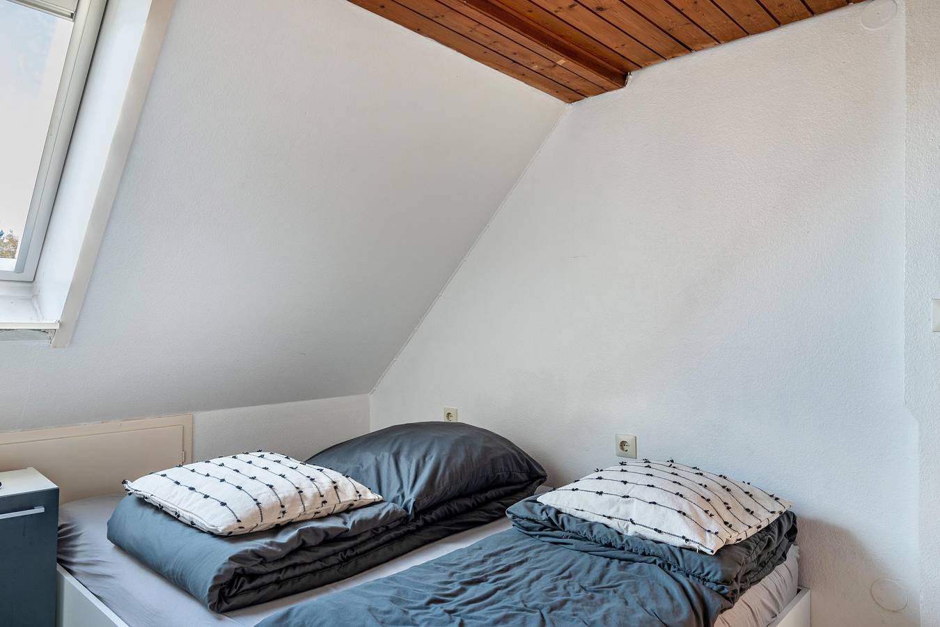 Ganze Wohnung, Ferienwohnung 'Storchennest' mit Wi-Fi in Ludwigsburg, Landkreis Ludwigsburg
