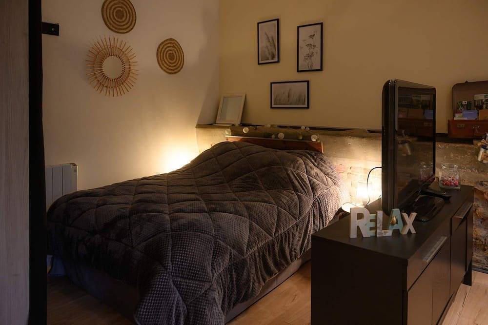 Appartement entier, Gîte à la campagne dans un corps de ferme sécurisé in Chevincourt, Oise