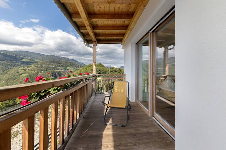 Ferienwohnung für 6 Personen, mit Balkon und Garten in Völs am Schlern - 2