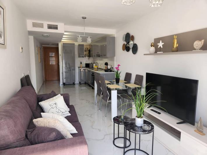 Ferienwohnung für 7 Personen, mit Pool und Garten sowie Terrasse, kinderfreundlich in Valencia - 2