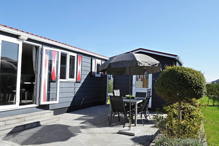 Ferienhaus für 4 Personen, mit Garten und Terrasse, mit Haustier in Serooskerke