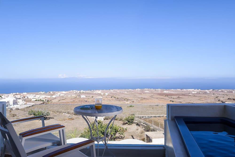 Muses Cycladic Suites - Gewölbte Meerblick-Loft-Suite mit saisonalem Whirlpool in Oia, Santorin