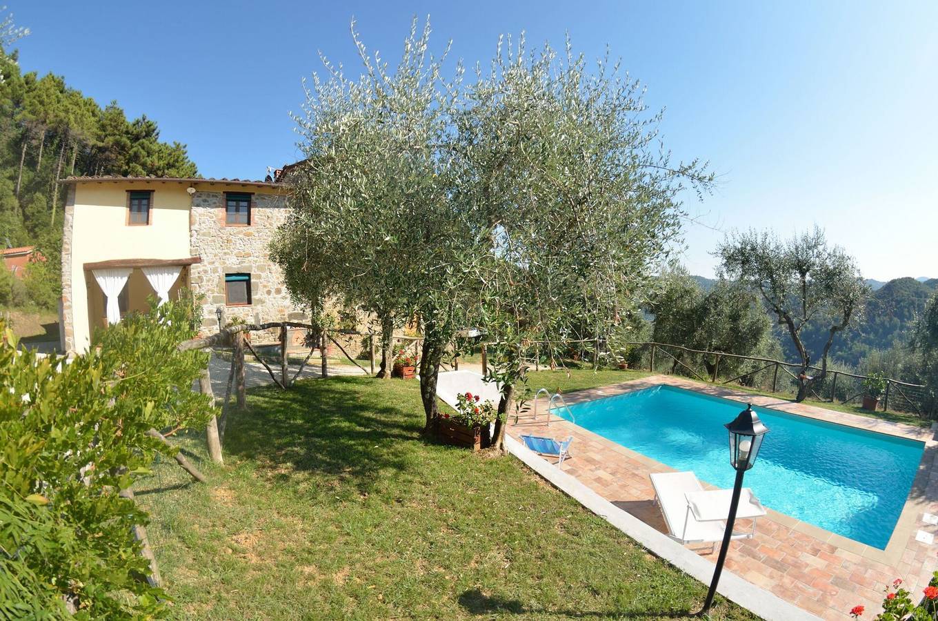 Ferme pour 6 personnes avec piscine in Pescaglia, Province de Lucca