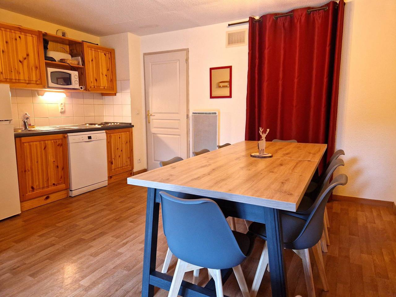 Appartement entier, Confort pour 6/8 pers, près télécabine, terrasse in Valfréjus, Modane