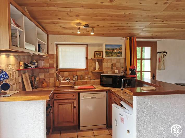 Gîte pour 6 personnes, avec jardin à Saint-Laurent-de-Cerdans - 3