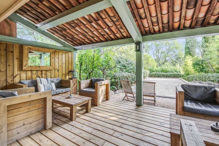 Villa pour 8 personnes, avec Terrasse ainsi que Jardin et Piscine à Grimaud