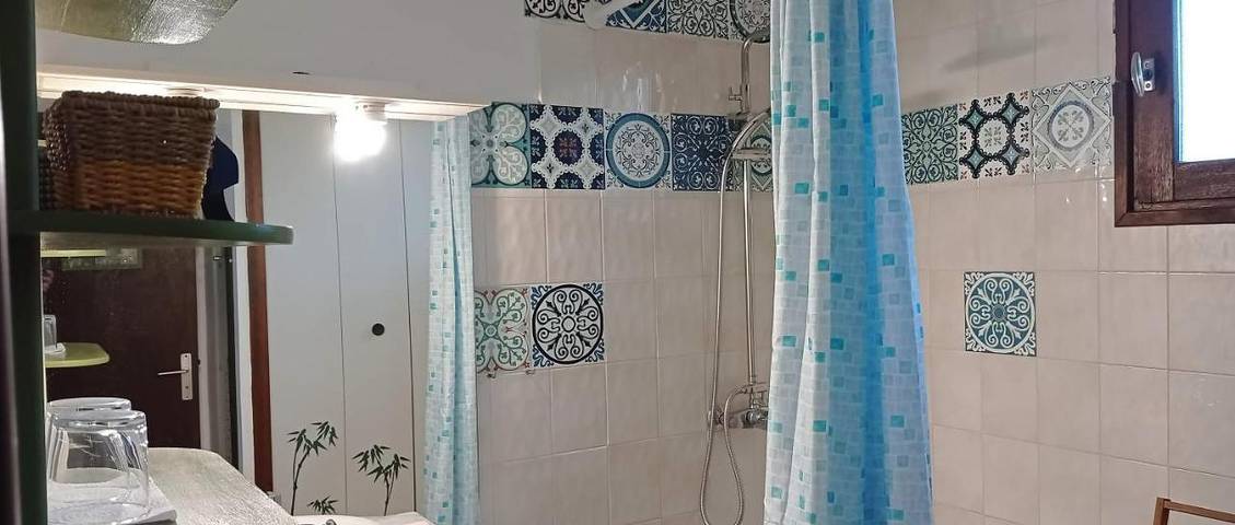 Location de vacances pour 2 personnes, avec vue et jardin à Le Cannet-des-Maures - 3