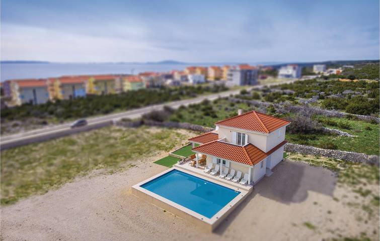 Ferienhaus für 8 Personen, mit Terrasse, mit Haustier in Novalja - 4