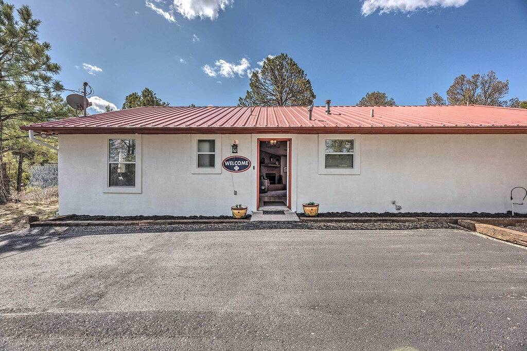 Charming Ruidoso House w/ Deck & Mountain Views! in Ruidoso, Lincoln County (NM)