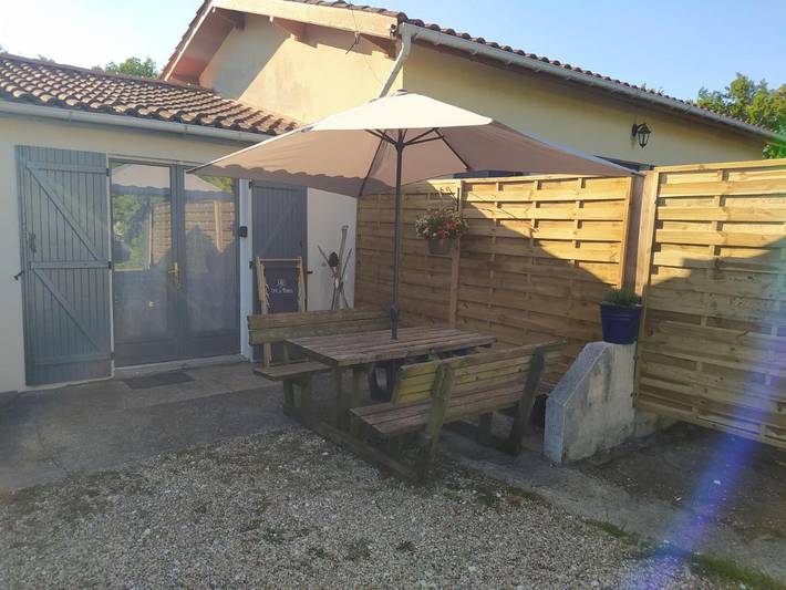 Ferienhaus für 4 Personen, mit Terrasse und Garten