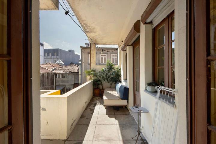 Hel lejlighed, Ferielejlighed for 8 personer med balkon in Santo Ildefonso, Porto