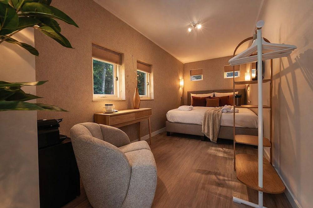 Ganze Wohnung, Preiswertes Unterkunftsangebot in der Nähe der Tilburg University. Dieses gemütliche Budget-Zimmer liegt nur einen kurzen Spaziergang vom Campus entfernt, durch eine ruhige, grüne Umgebung. in Tilburg, Nordbrabant