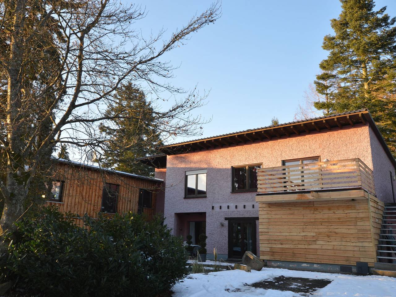 Hel lejlighed, Komfortabel lejlighed med balkon med udsigt ove in Manderscheid, Bernkastel-Kues Området