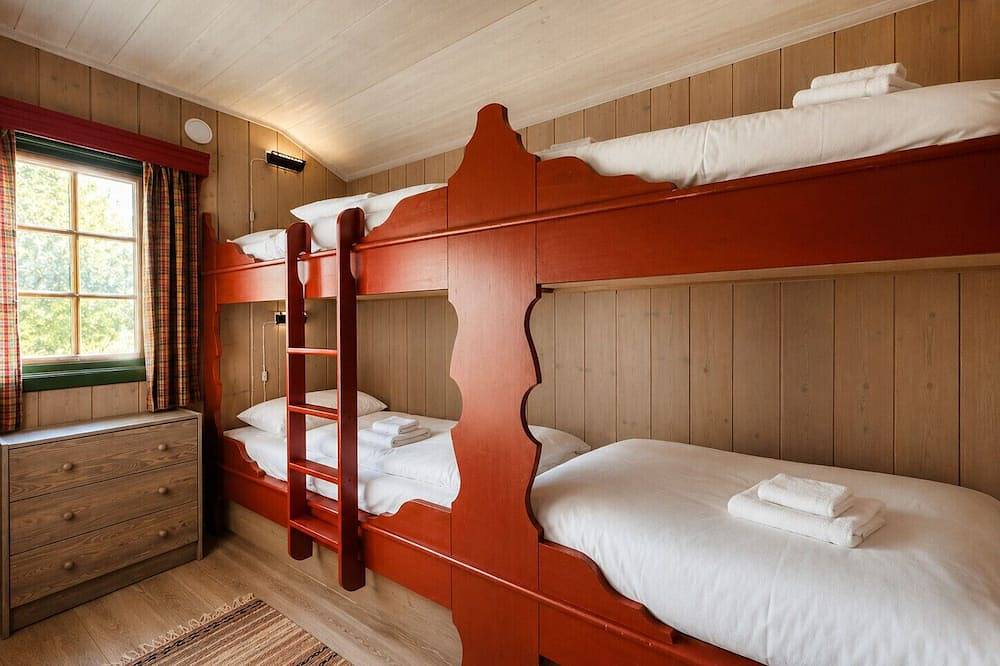Briskebu, cosy cabin by ski slopes in Geilo, Hol