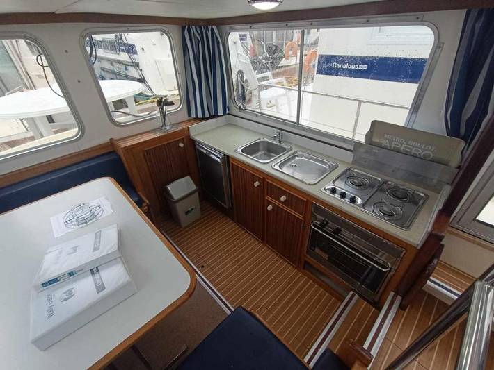 Bateau pour 7 personnes, animaux acceptés dans Côte-d'Or - 3