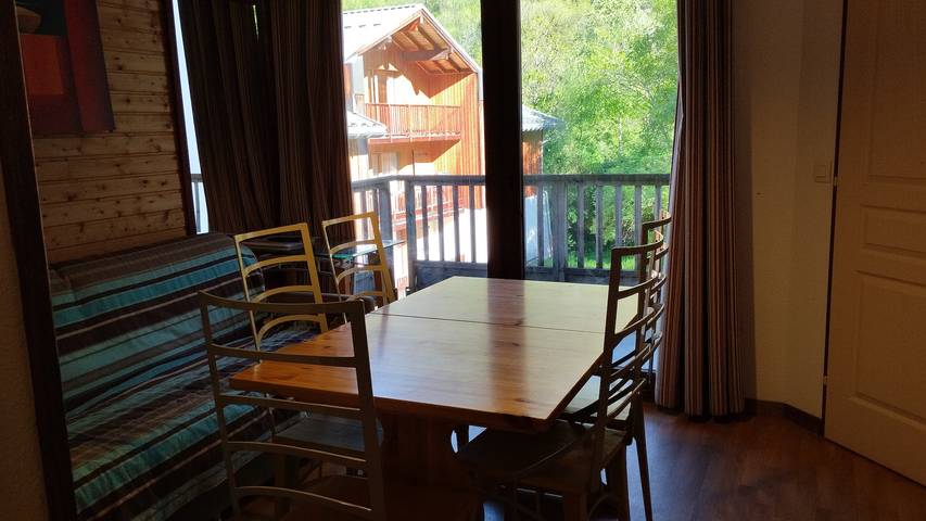 Apartamento de vacaciones para 6 personas, con jacuzzi además de sauna y balcón - 1
