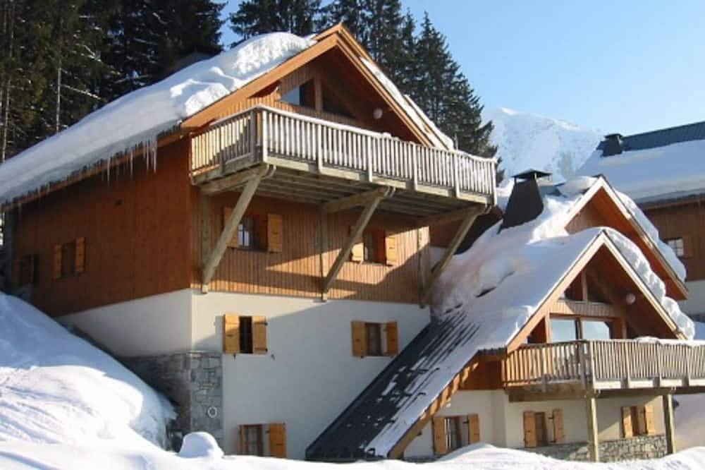 Oz/Alpe d'Huez 200m slopes, up to 25pers, Jacuzzi, rooms with bathroom in Oz, Écrins National Park