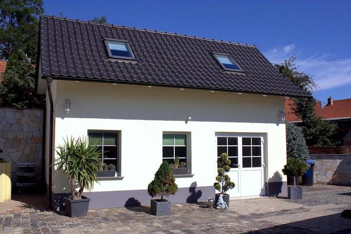 Ferienhaus für 4 Personen, mit Terrasse und Garten in Weißenfels