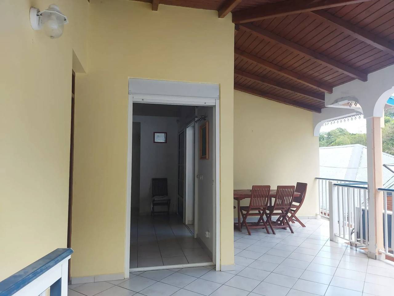 Appartement entier, Appartement charmant à Le Gosier - 53 m² - Piscine partagée in Le Gosier, Guadeloupe