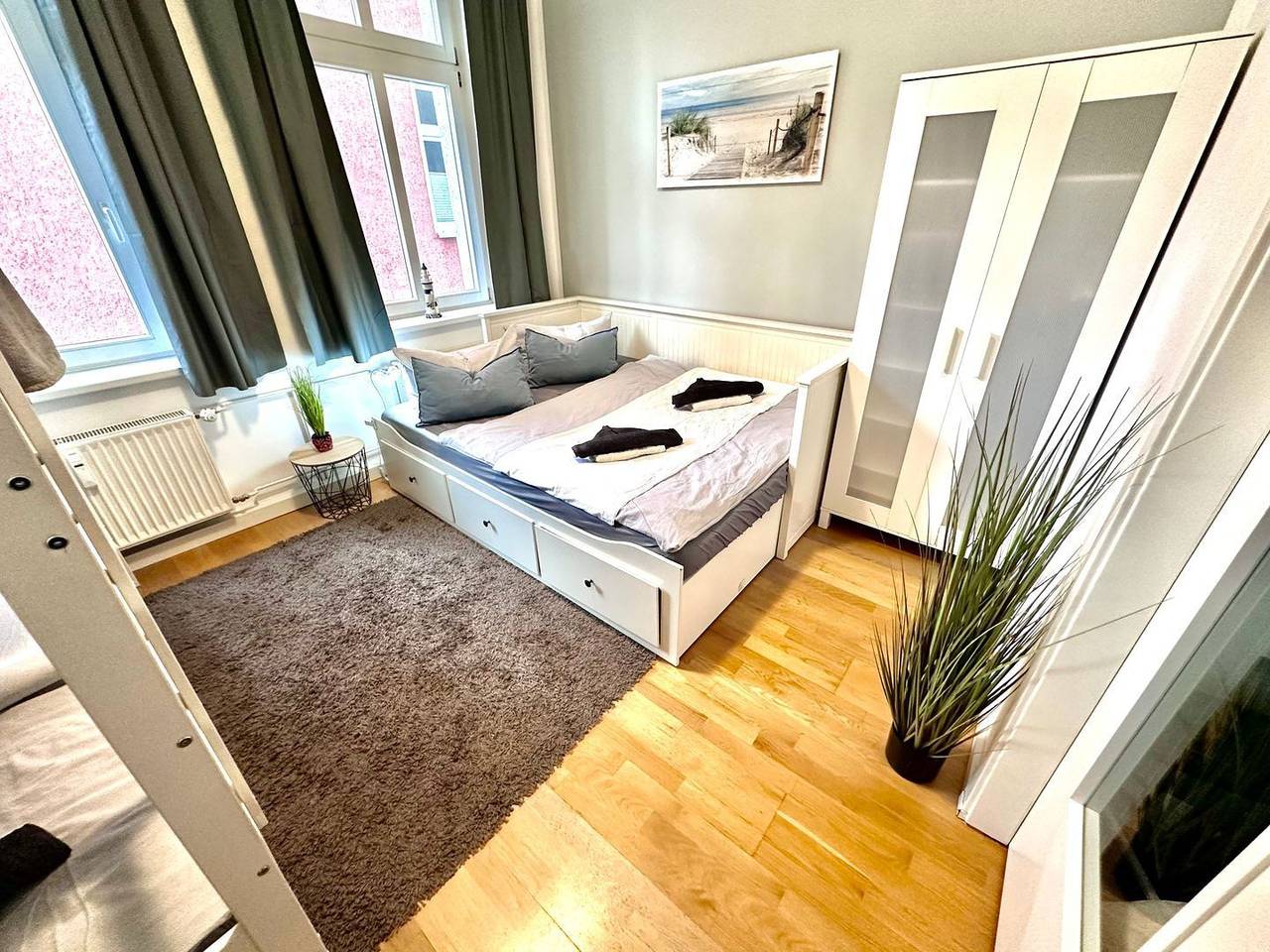 Ganze Wohnung, Geheimtip: "Familienfreundliche Ferienwohnung Nautica: Nur 450m zum Strand!" in Warnemünde Strand, Rostock