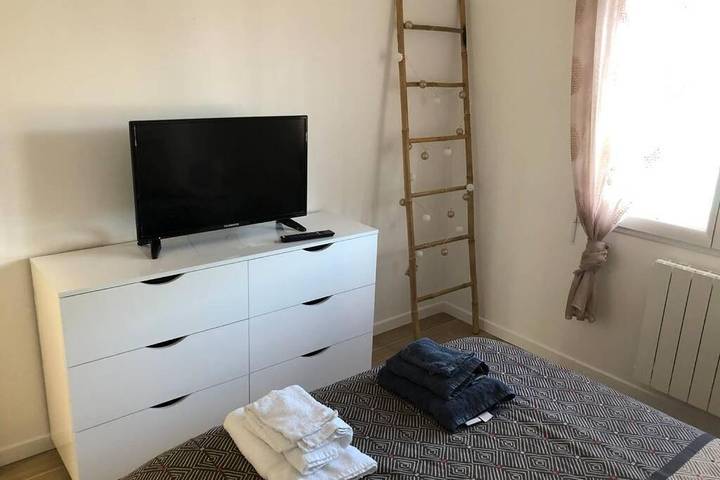 Location de vacances pour 6 personnes, avec piscine et terrasse à Saint-Jean-d'Illac - 4