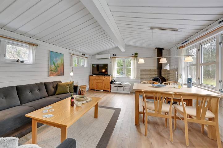Amazing home in Ulfborg w/ 2 Bedrooms in Nørhede Vest, Ulfborg