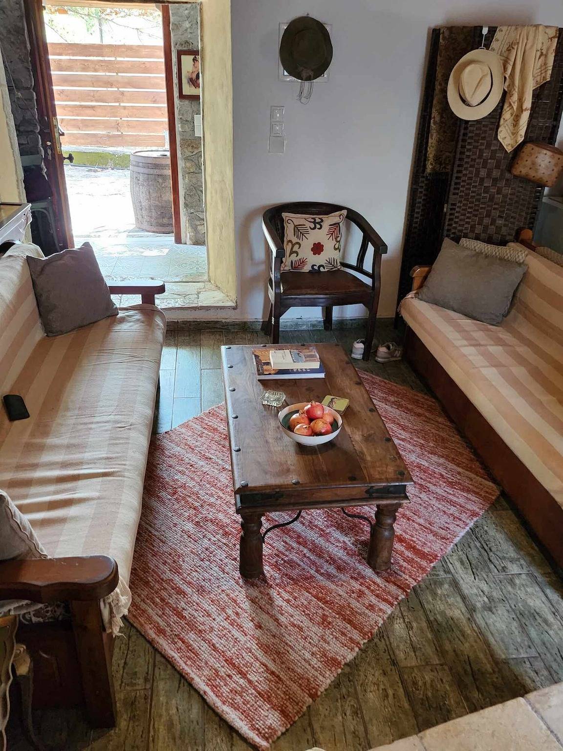 Holiday Home 'Traditional Farmhouse' with Mountain View, Private Terrace and Private Garden in Alexandros, Greece
