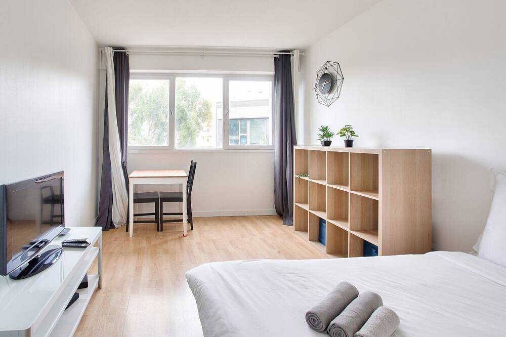 Entire apartment, Charming studio in the heart of Montrouge in Montrouge, Hauts-de-Seine
