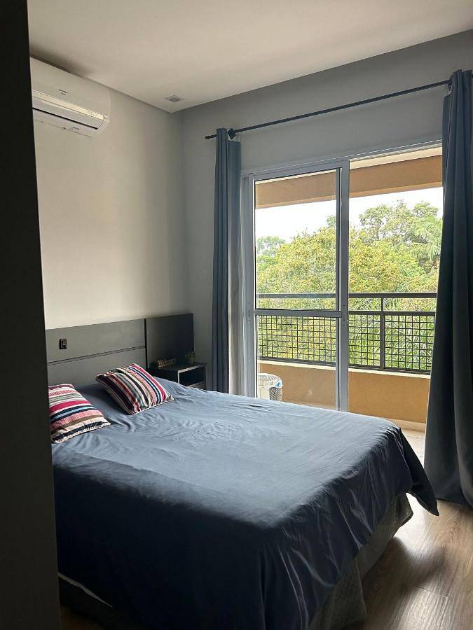 Casas e apartamentos de temporada para 2 pessoas, com balcão e piscina em Cotia