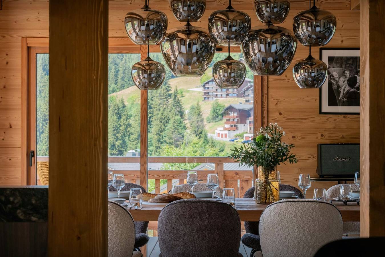 Chalet skis aux pieds pour 14 avec terrasse et jacuzzi - Ovo Network in Manigod, Région d'Annecy