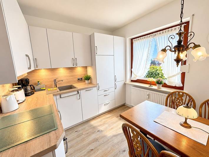 Ganze Wohnung, Komfortable Wohnung Svantje mit Terrasse und Privatparkplatz in Wenningstedt in Wenningstedt, Sylt