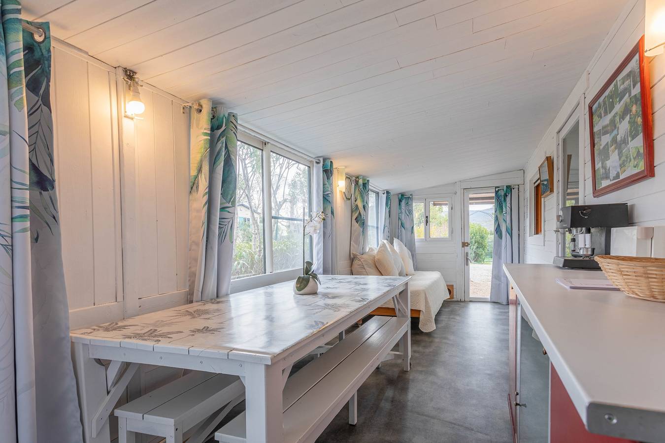 Mobil-home 'Joli' con terraza privada, Wi-Fi y aire acondicionado in Roquebrune-sur-Argens, Costa mediterránea (Francia)