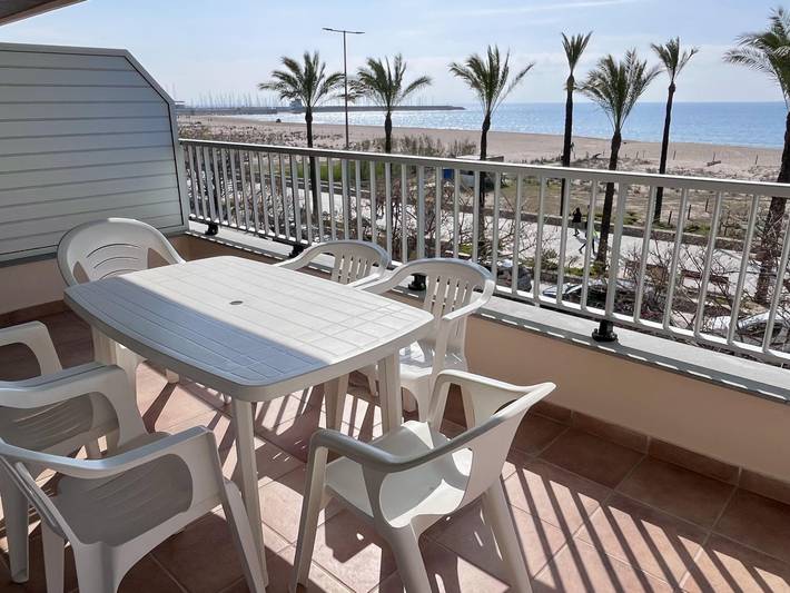Ganze Ferienwohnung, Großzügige Ferienwohnung direkt am Meer mit traumhaftem Ausblick in Platja de l'Estany - el Mas Mel (Calafell), Calafell