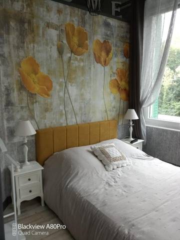 Gîte pour 2 personnes, avec vue et terrasse à Olliergues