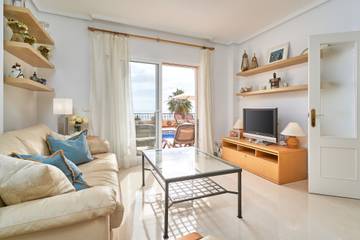Villa pour 6 Personnes dans Urbanización Ladera del Mar, Nerja, Photo 4