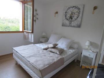 Cottage pour 3 personnes, avec terrasse ainsi que jardin et vue à Vivario
