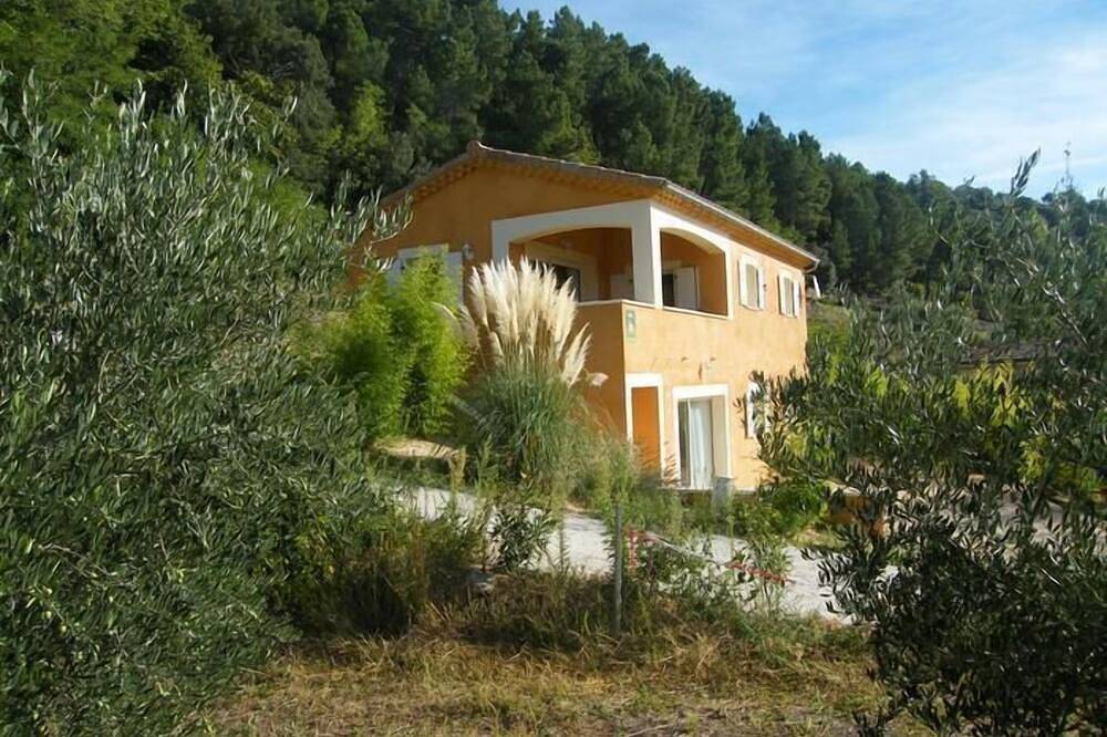 Meublé de Tourisme 3*, 4 pers, position dominante, piscine in Vernon, Parc naturel régional des Monts d'Ardèche