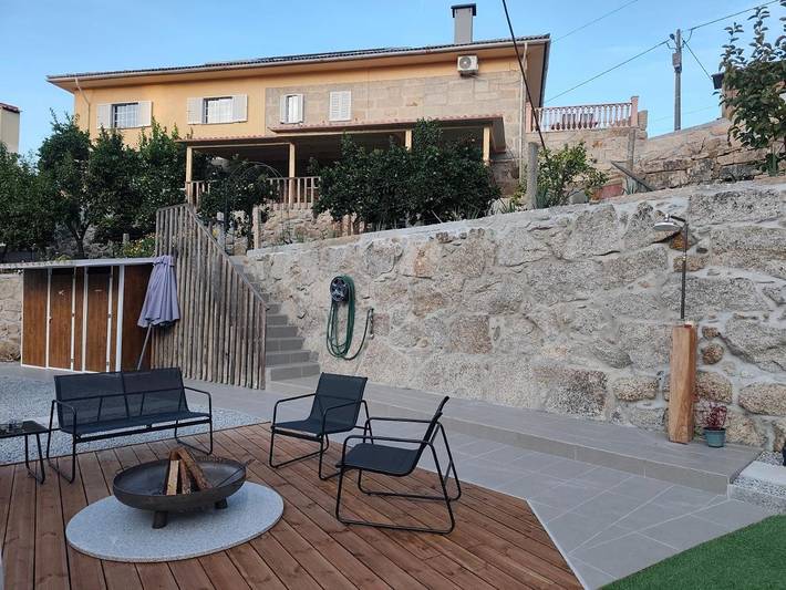 Apartamento de férias para 12 pessoas, com jardim e vista e ainda piscina, com animais de estimação em São Pedro do Sul