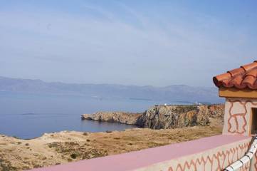 Gîte pour 8 personnes, avec terrasse dans Al Hoceima
