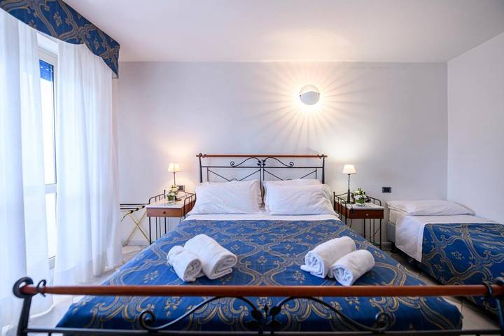 Hotel per 3 persone, con idromassaggio e balcone a Martinsicuro