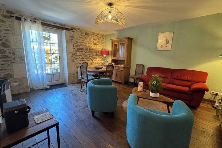 Location de vacances pour 4 personnes à Rouzède - 2
