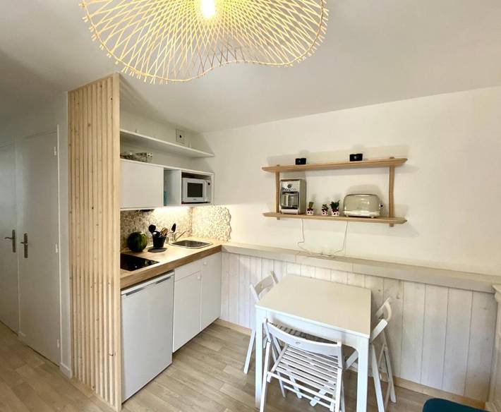 Gîte pour 4 personnes, avec terrasse dans Saint-Marc-sur-Mer - 3