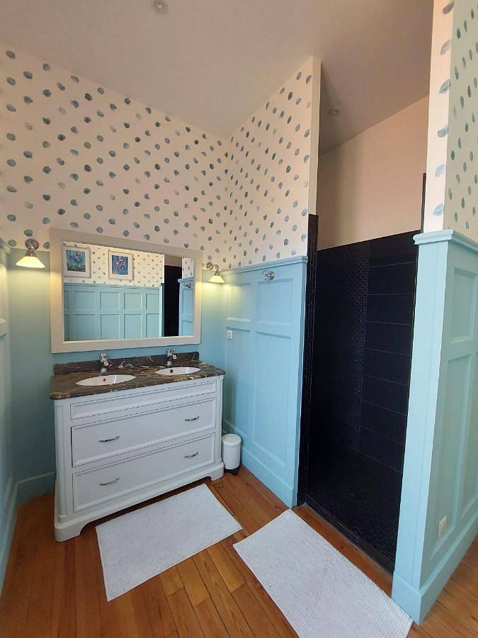 Location de vacances pour 8 personnes, avec terrasse dans Office De Tourisme D Arcachon - 3