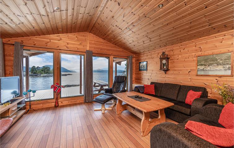 Ferienhaus für 6 Personen mit Terrasse in Tingvoll, Nördliches Fjordnorwegen