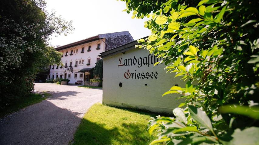 Ferienwohnung für 2 Personen, mit Balkon und Garten, kinderfreundlich in Obing