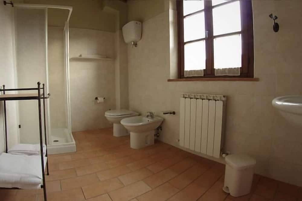 Casa \"Olivo\" en el campo con piscina. Relax, ciudades, parques nacionales, eventos. in Corciano, Provincia de Perugia