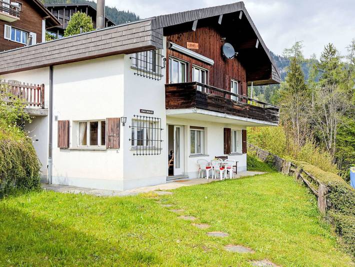 Ferienwohnung für 4 Personen, mit Garten und Seeblick in Beatenberg - 2