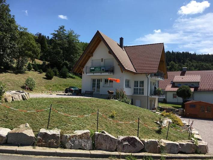 Gîte pour 2 personnes, avec jardin et terrasse dans Brandmatt